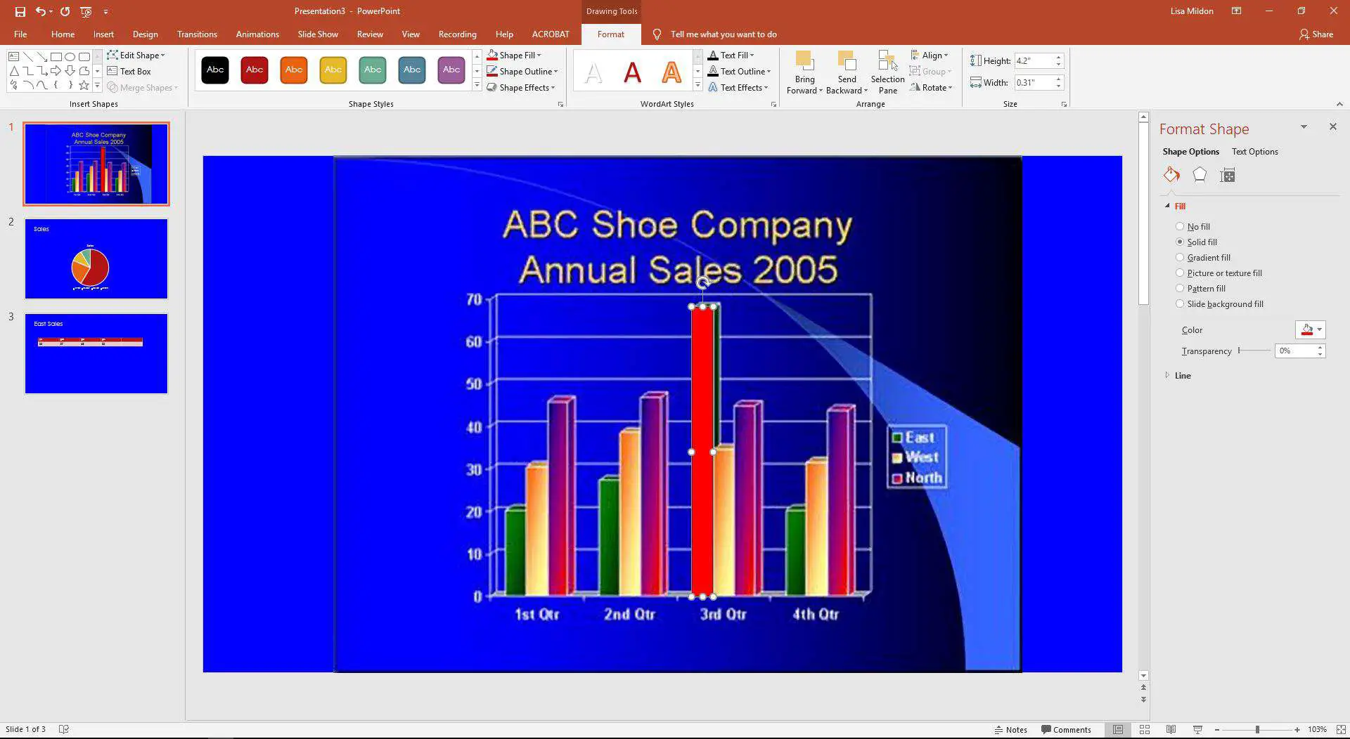 Uma caixa retangular é desenhada em um slide do PowerPoint.
