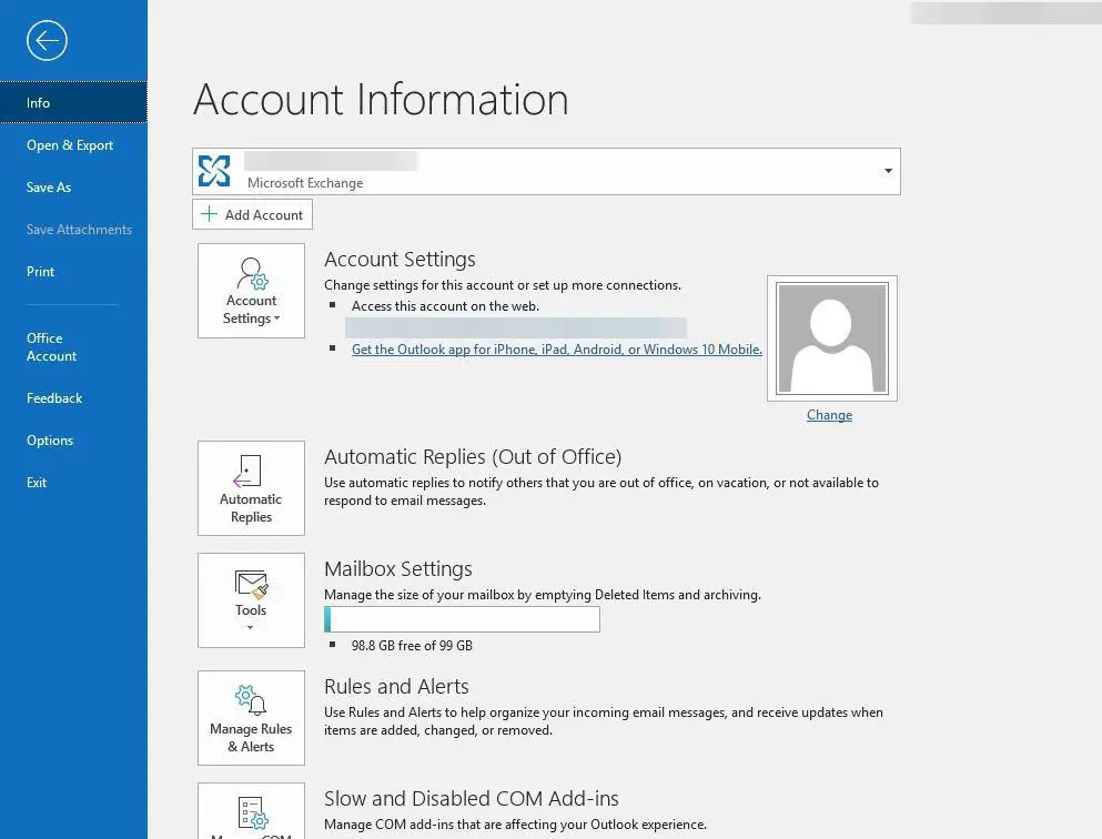 Você pode obter o URL do Outlook Web Access na guia Arquivos do Outlook