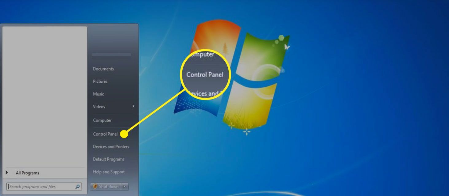 Menu Iniciar no Windows 7 com a opção Painel de Controle destacada