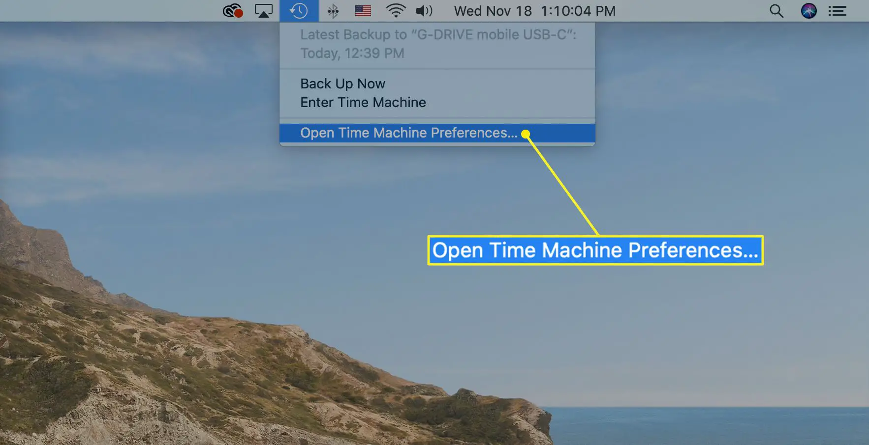 O menu Time Machine com Abrir Preferências do Time Machine selecionado