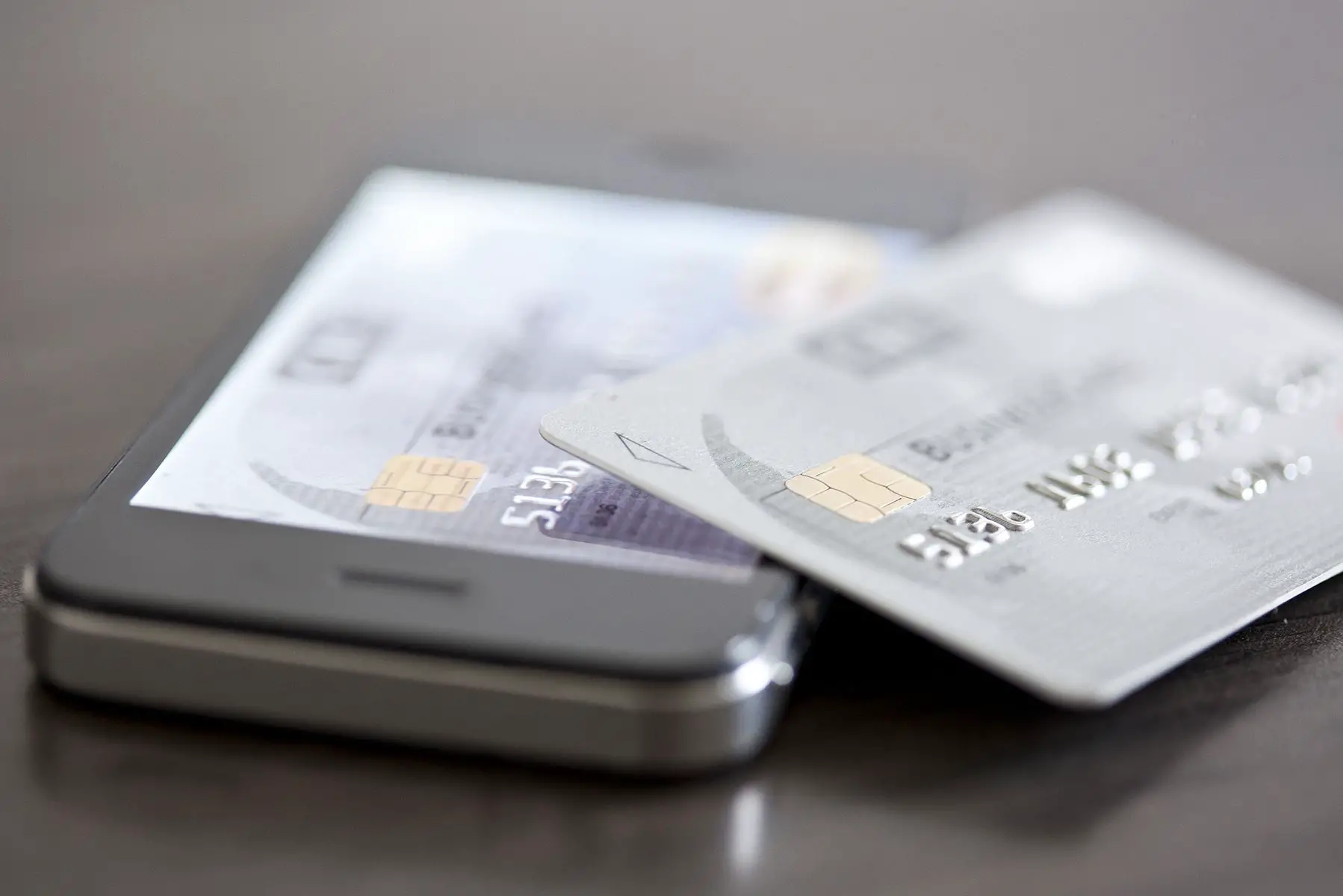 Remova o cartão de crédito do Apple Pay com iCloud