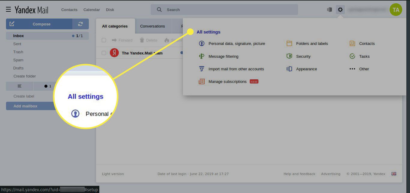 Uma captura de tela do Yandex Mail com o botão Todas as configurações destacado