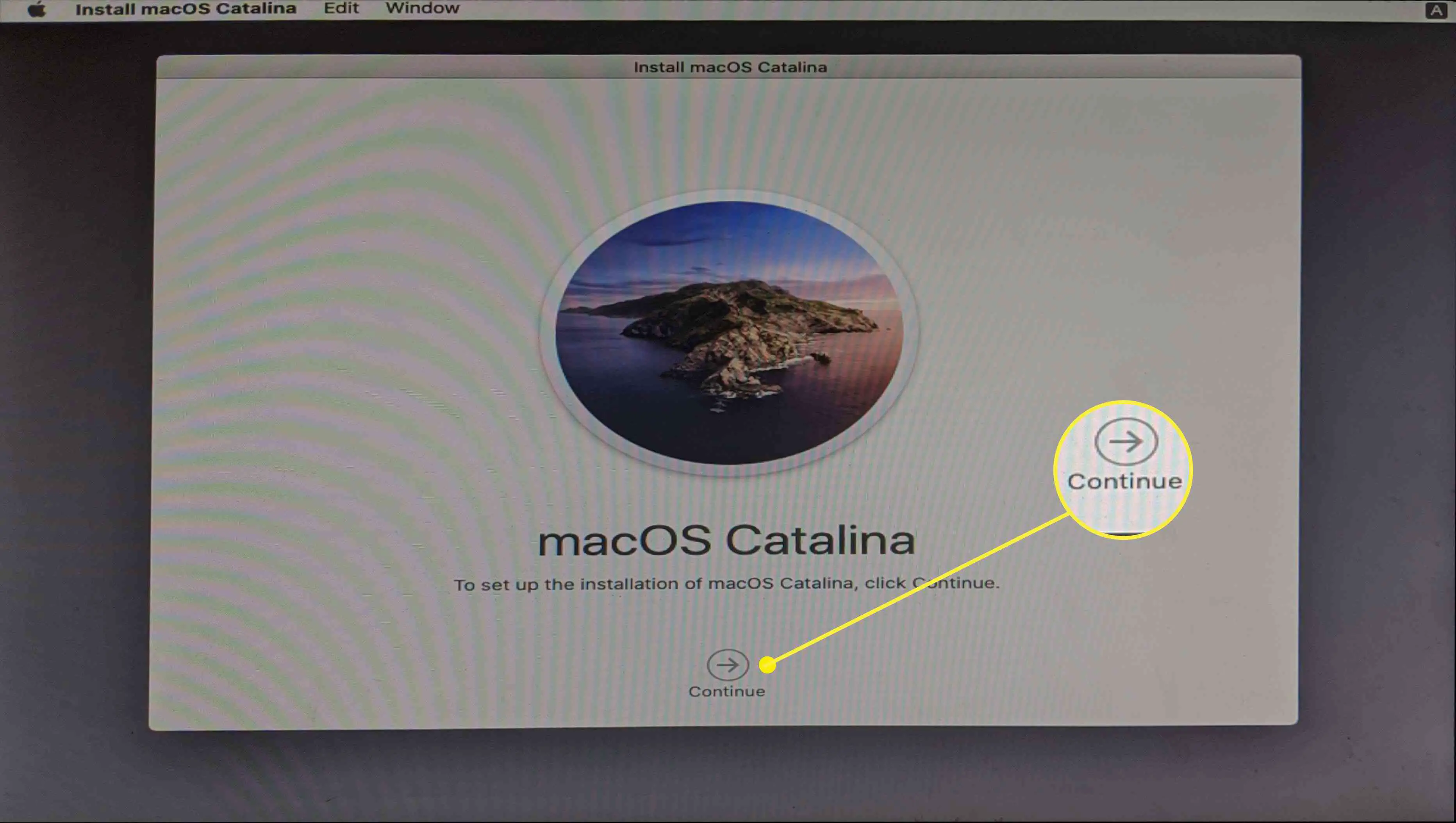 A tela de instalação do macOS Catalina em um Hackintosh.