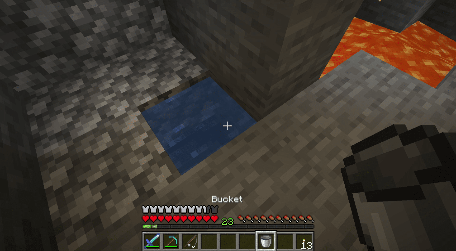 Uma captura de tela de fazer um buraco de pesca no Minecraft.
