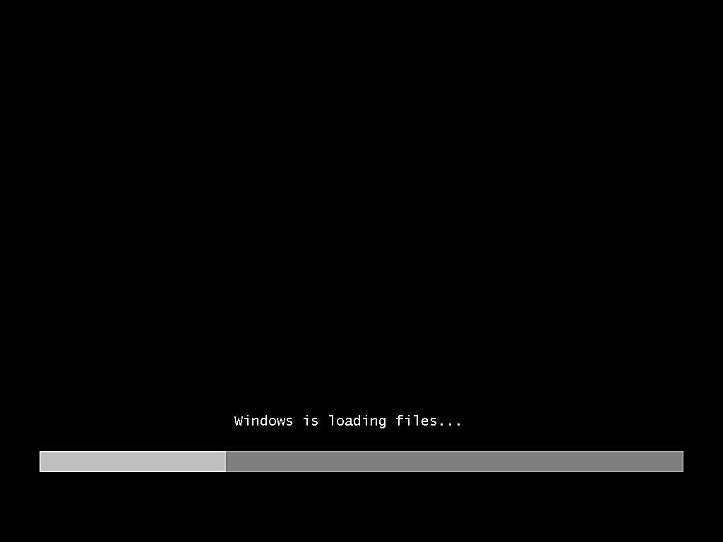 Uma captura de tela da configuração do Windows 7 carregando arquivos